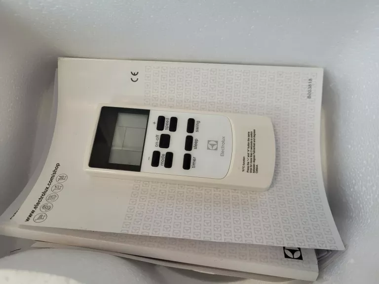 KLIMATYZATOR ELECTROLUX EXP26U338HW KOMPLET