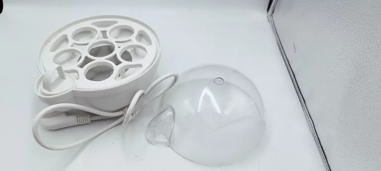 jajowar-sewrin-kolor-dominujacy-bialy