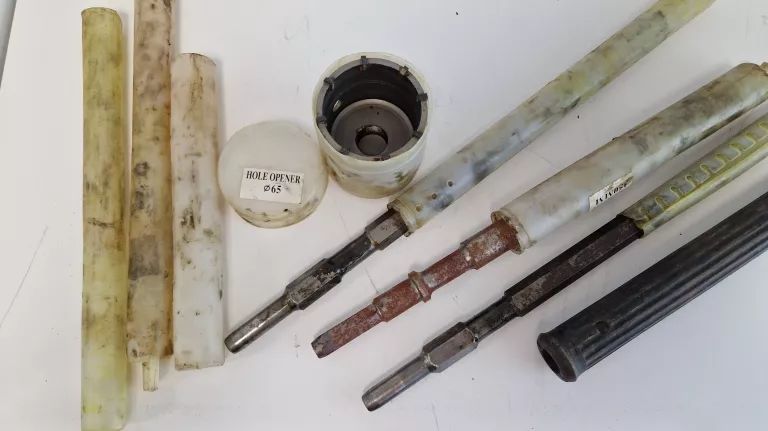 mlot-udarowy-hitachi-pr-38e-walizka-kod-producenta-pr-38e