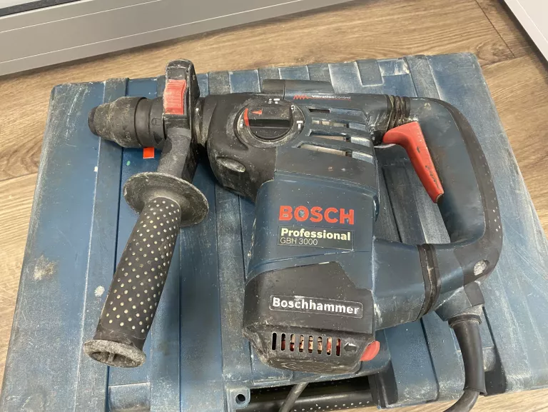 MŁOTOWIERTARKA BOSCH PROFESSIONAL GBH 3000