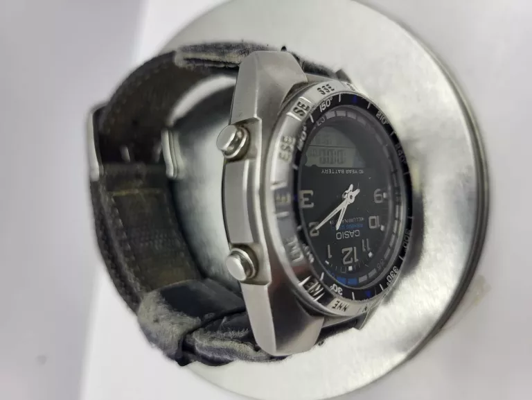 zegarek-casio-amw-700-typ-nareczny