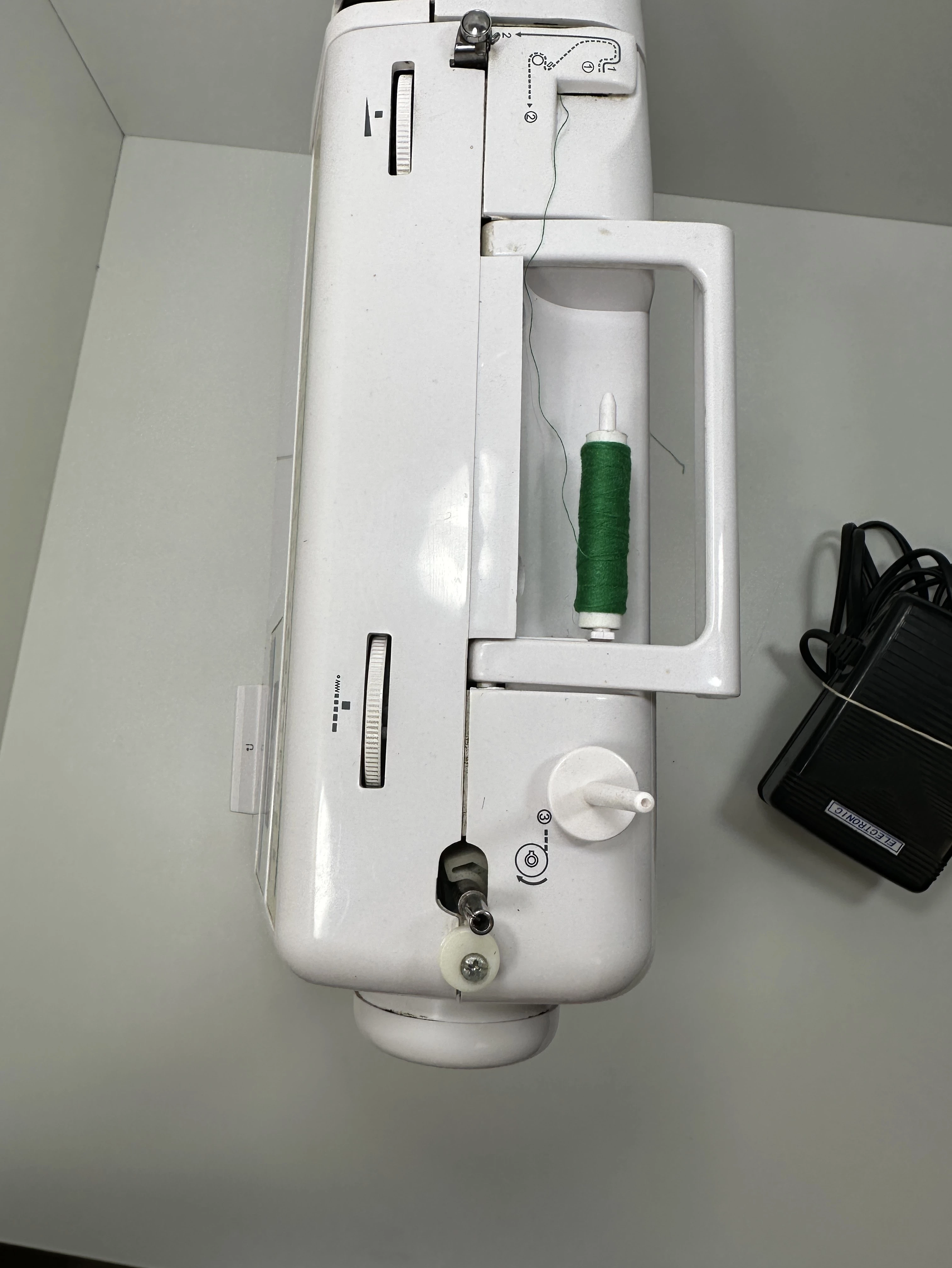 maszyna-do-szycia-lucznik-natalia-2007-pedal-marka-lucznik