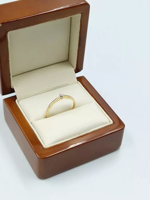 ZŁOTY PIERŚCIONEK DIAMENT 585 1,49G R:18 BRIJU