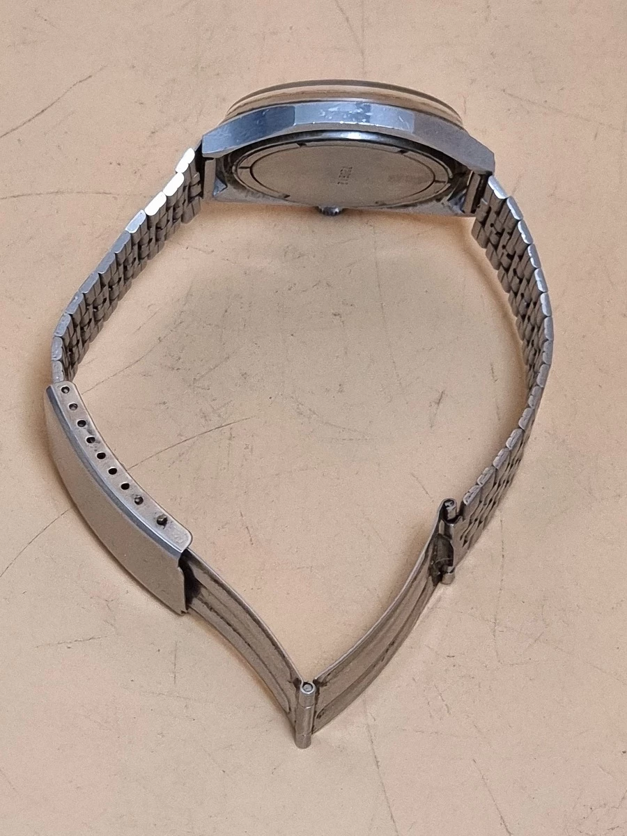 zegarek-wostok-720612-17-kamieni-mechanizm-mechaniczny