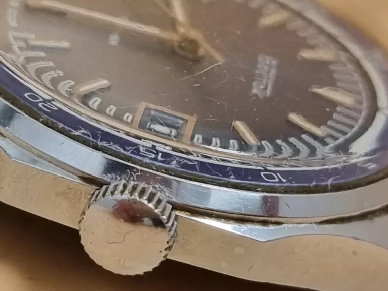 zegarek-wostok-720612-17-kamieni-ksztalt-koperty-okragla