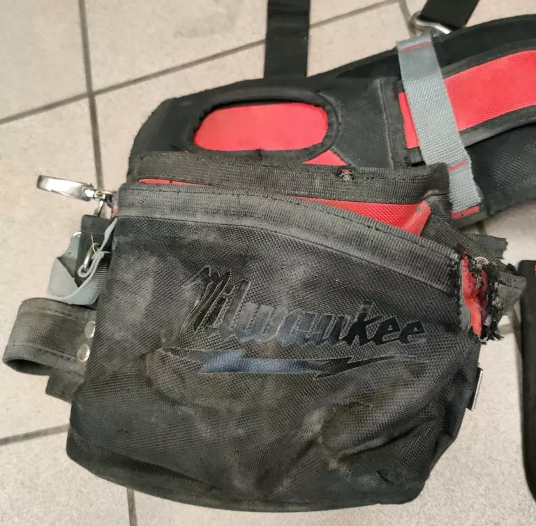 milwaukee-pas-szelki-uprzaz-budowlana-ean-gtin-0045242333974