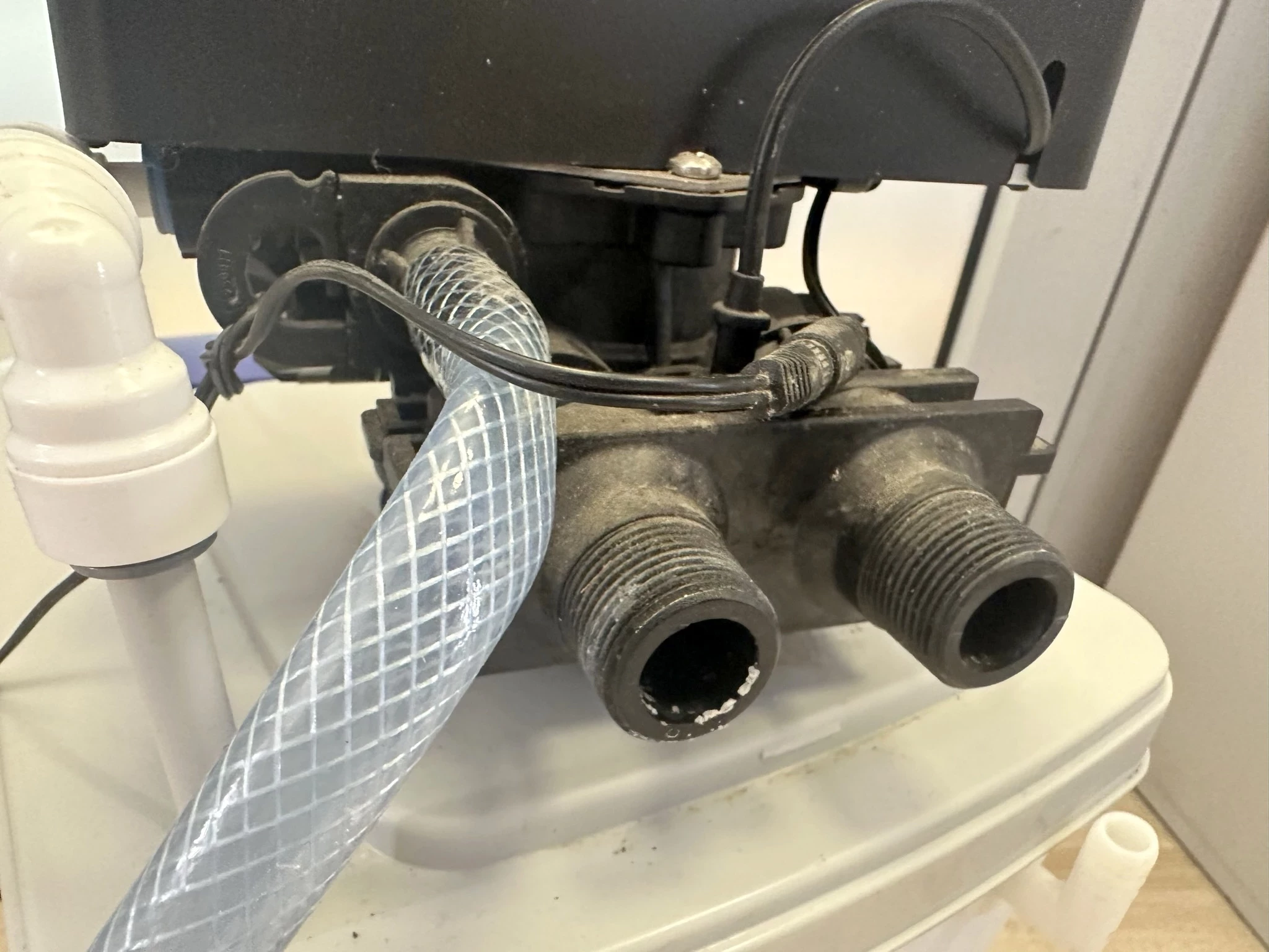 automatyczny-zmiekczacz-wody-king-ei-firmy-mijar-product-id-0b70a8a0-9b41-441f-b4bc-6f8fa33c9417