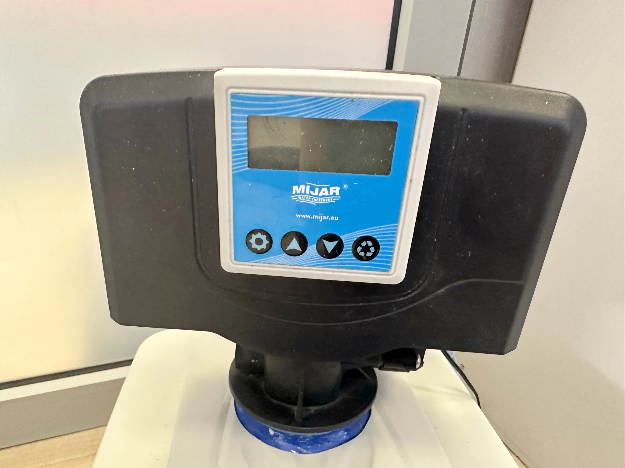 automatyczny-zmiekczacz-wody-king-ei-firmy-mijar-model-king-b65