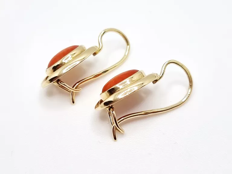 wiszace-zlote-kolczyki-z-koralem-585-14k-437g-kolor-dominujacy-zloty