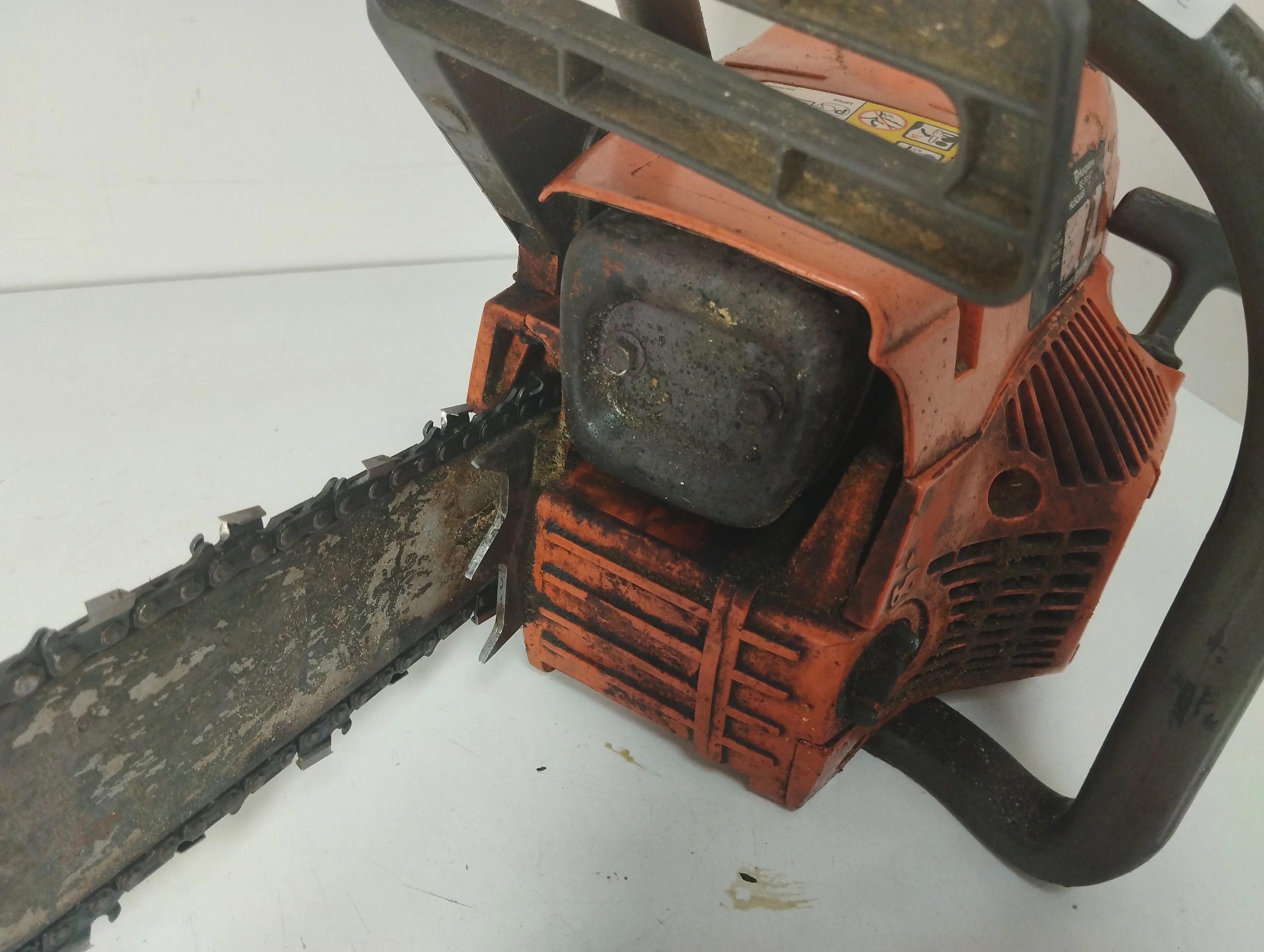 pila-husqvarna-141-product-id-24c64eaf-30d7-4c8b-9009-6ce781cf1445