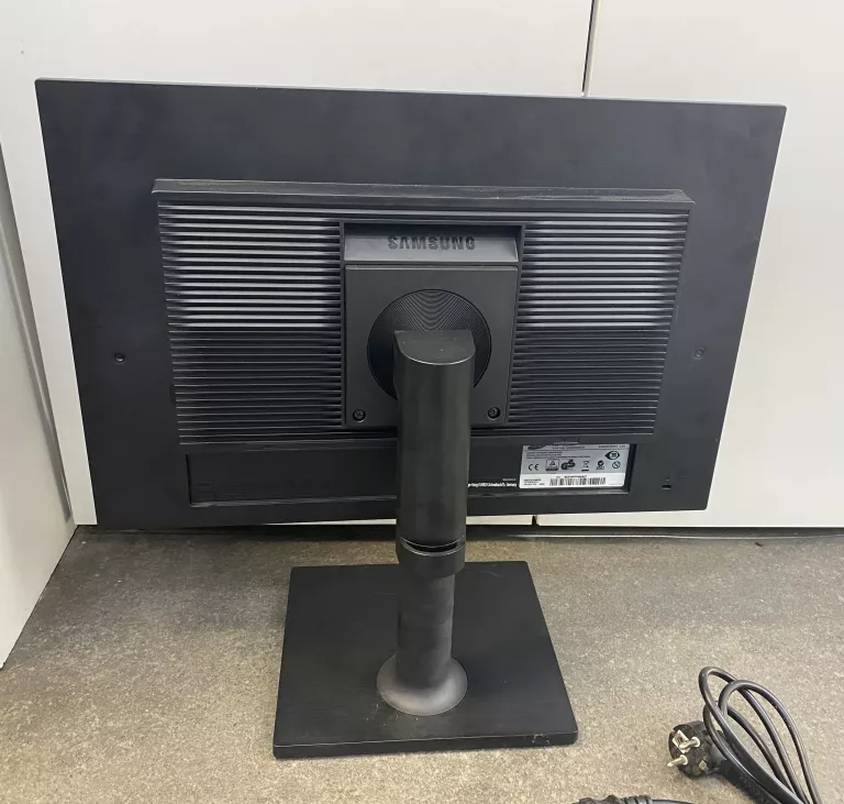 MONITOR SAMSUNG LS22C45K