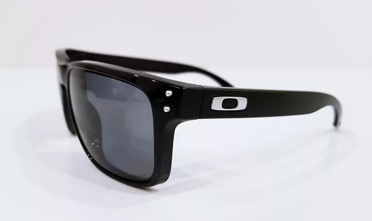 OKULARY OAKLEY OO9102 POLISHED BLACK/GREY POLAR