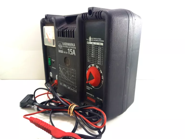 PROSTOWNIK SAMOCHODOWY KUKLA BK 15 A 12 V