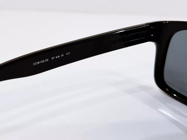OKULARY OAKLEY OO9102 POLISHED BLACK/GREY POLAR