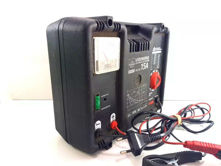 PROSTOWNIK SAMOCHODOWY KUKLA BK 15 A 12 V