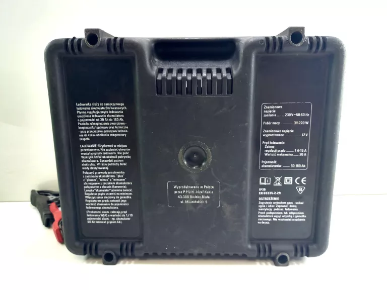 PROSTOWNIK SAMOCHODOWY KUKLA BK 15 A 12 V