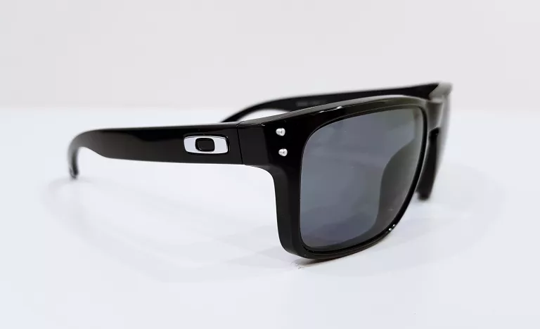 OKULARY OAKLEY OO9102 POLISHED BLACK/GREY POLAR