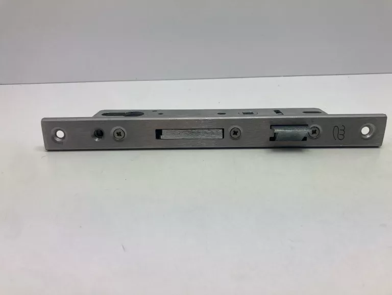 zamek-zapadkowy-zasuwowy-stan-powystawowy