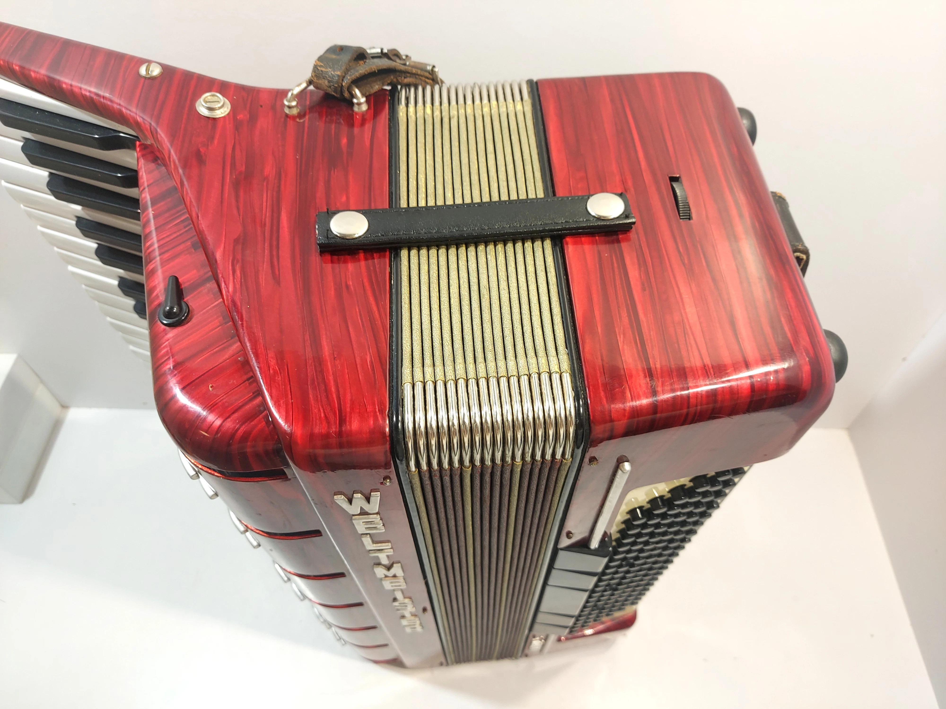 akordeon-weltmeister-120-basow-stan-11323-2