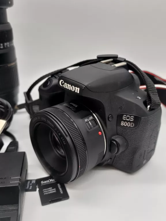 APARAT CANON EOS 800D TAMRON 70-300 CANON 50MM