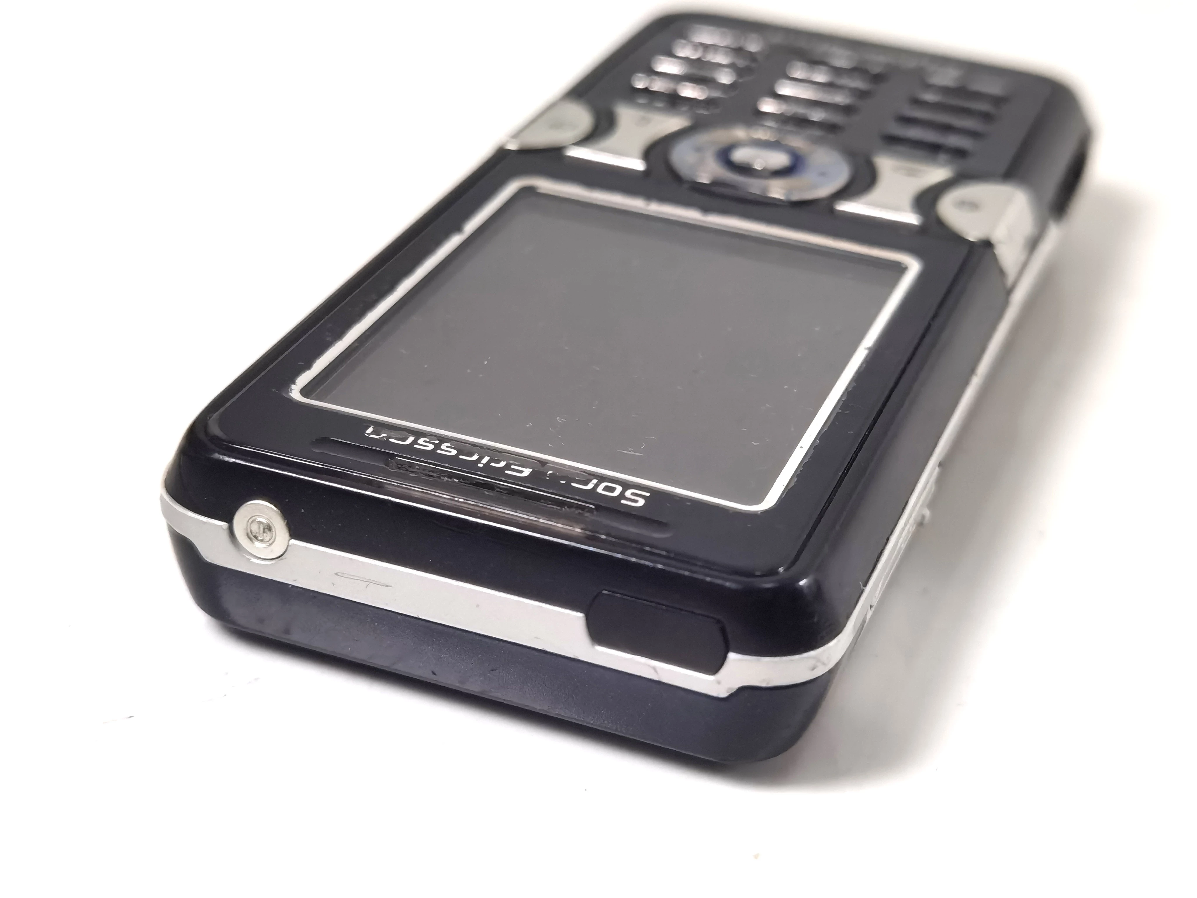 telefon-sony-ericsson-k550i-ladowarka-typ-telefon-komorkowy