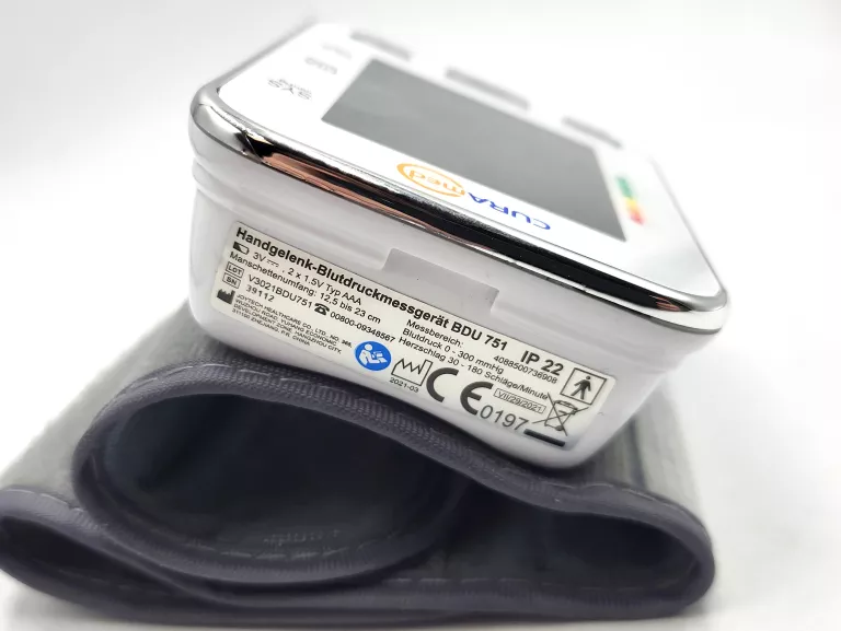 curamed-cisnieniomierz-nadgarstkowy-miejsce-pomiaru-nadgarstek