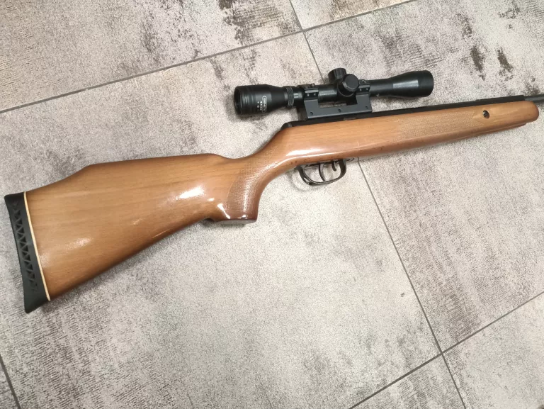 WIATRÓWKA CROSMAN SUMMIT 30040 (KAL. 4,5) +LUNETA