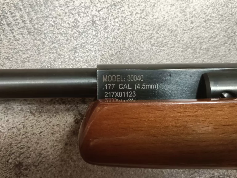 WIATRÓWKA CROSMAN SUMMIT 30040 (KAL. 4,5) +LUNETA