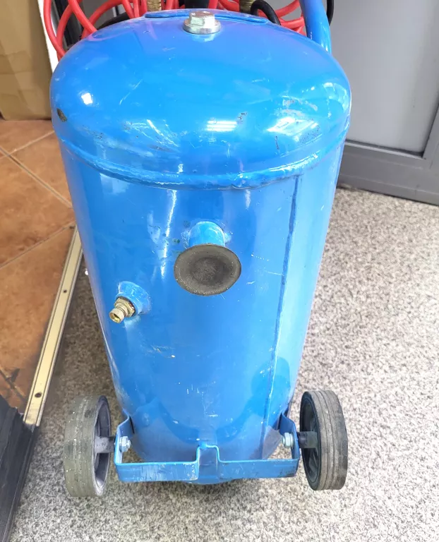 KOMPRESOR OLEJOWY SPECAIR HL-275/25