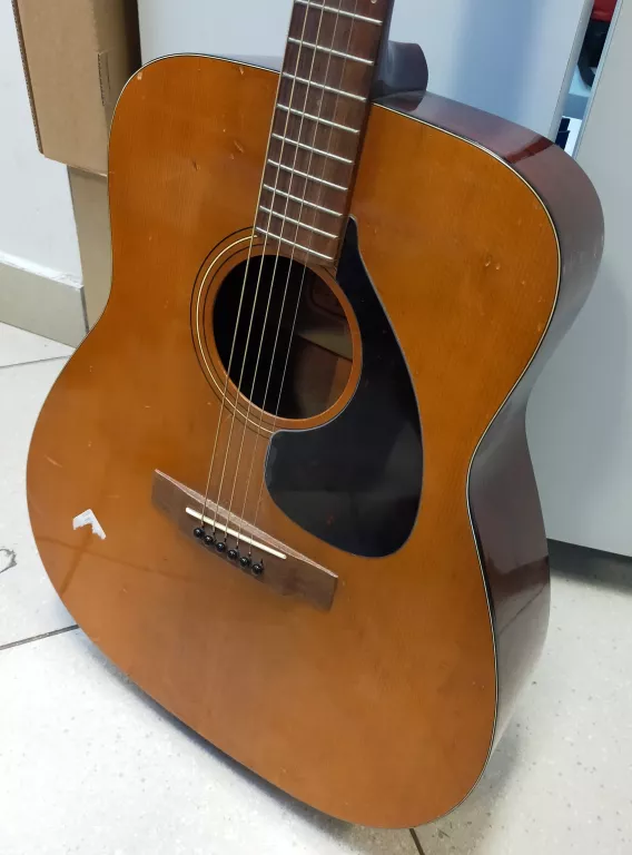 GITARA YAMAHA FG-140 (BRAK 1 STRUNY)