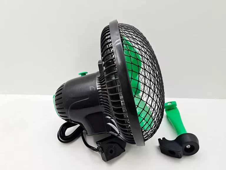 WENTYLATOR Z UCHYTEM DO RUREK AIRONTEK KOALA 20W