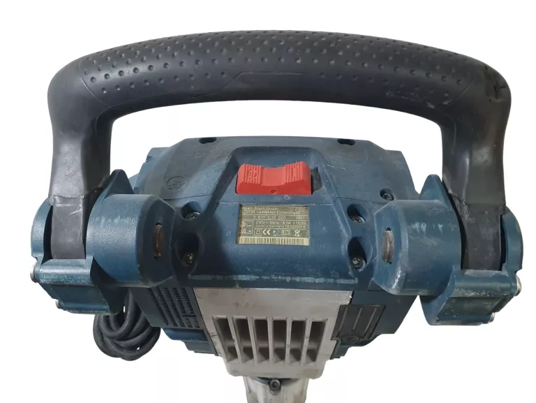 MŁOT WYBURZENIOWY BOSCH GSH 16-28 1750W WALIZKA