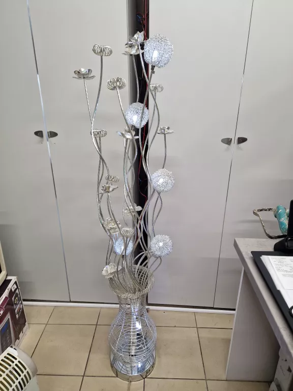 lampa-z-drutow-podlogowa-kwiaty-kolekcja-ziggy