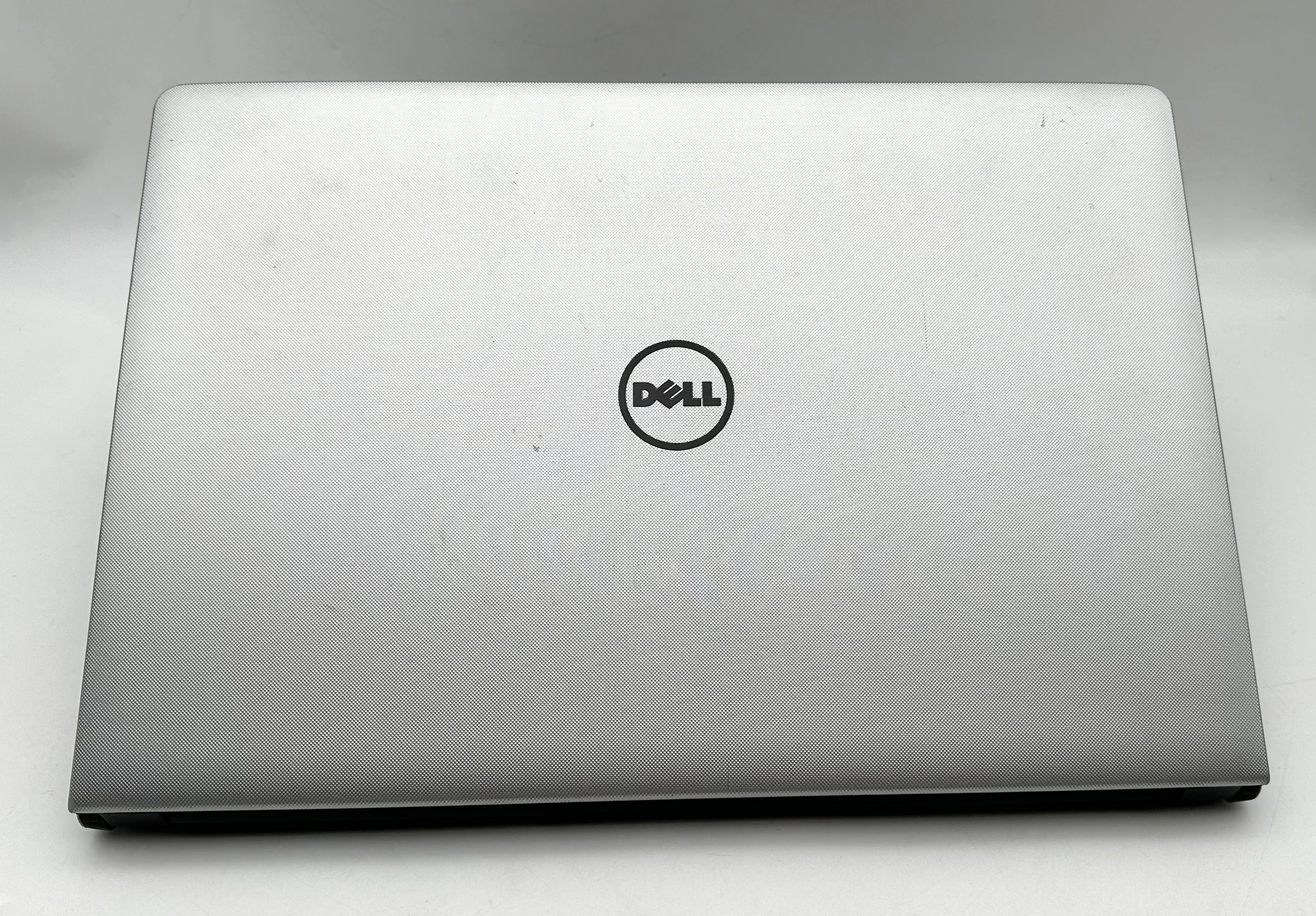 laptop-dell-inspiron-ttyfj-a00-i5-6200u-8256gb-przekatna-ekranu-156
