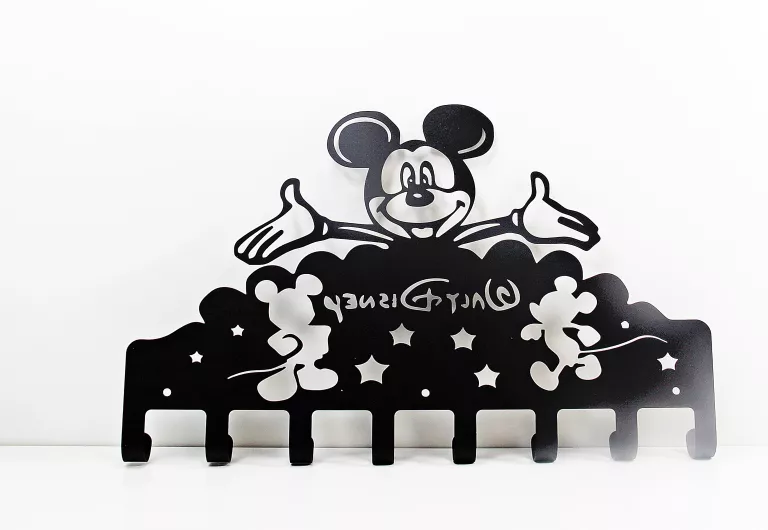 wieszak-metalowy-na-ubrania-walt-disney-gorczewska-21-warszawa