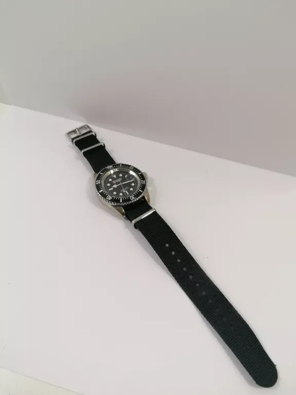 zegarek-shark-army-mechanizm-kwarcowy