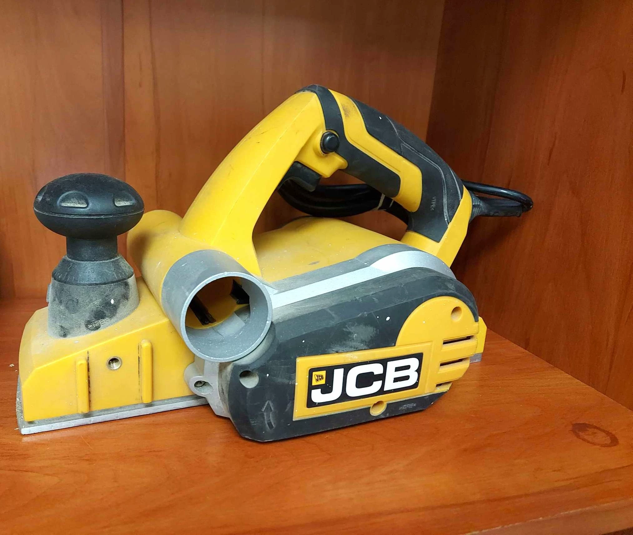 strug-elektryczny-jcb-pp1050-wodna-9-glubczyce