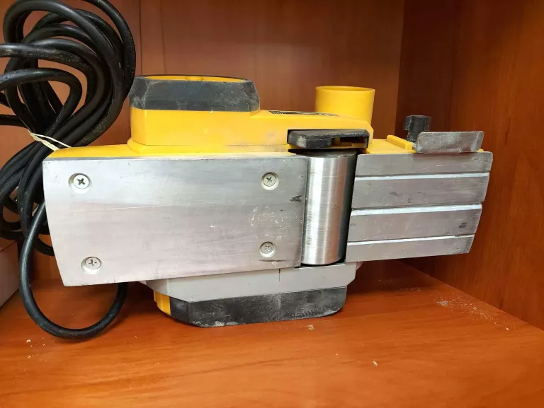 strug-elektryczny-jcb-pp1050-szerokosc-strugania-82