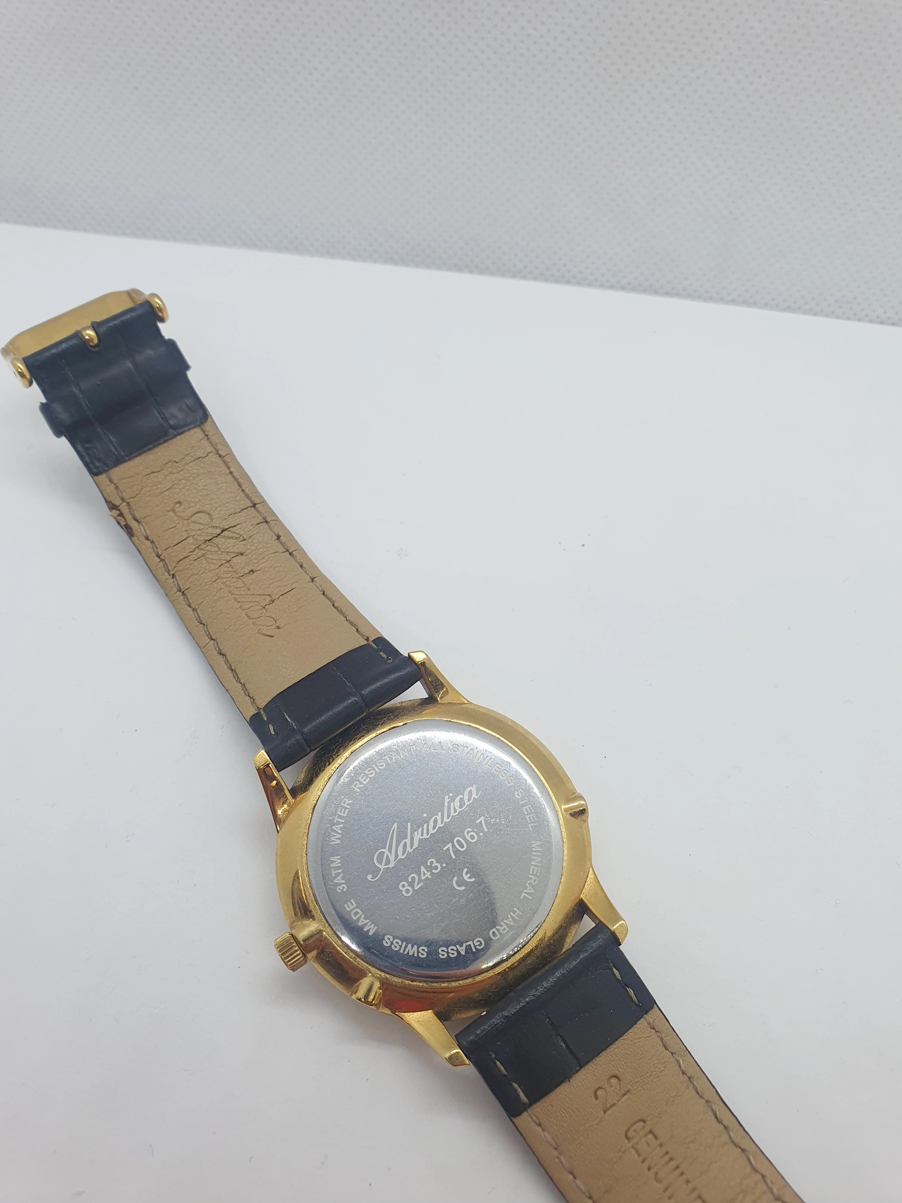 zegarek-adriatica-moonphase-82437067-wodoszczelnosc-30m-wr30
