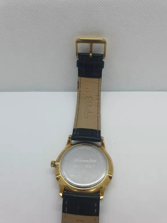 zegarek-adriatica-moonphase-82437067-funkcje-datownik