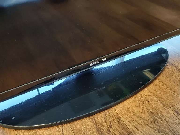 TELEWIZOR SAMSUNG UE40EH5300 + PILOT