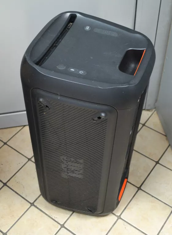 glosnik-imprezowy-jbl-partybox-200-audio-funkcje-sterowanie-za-pomoca-smartfona