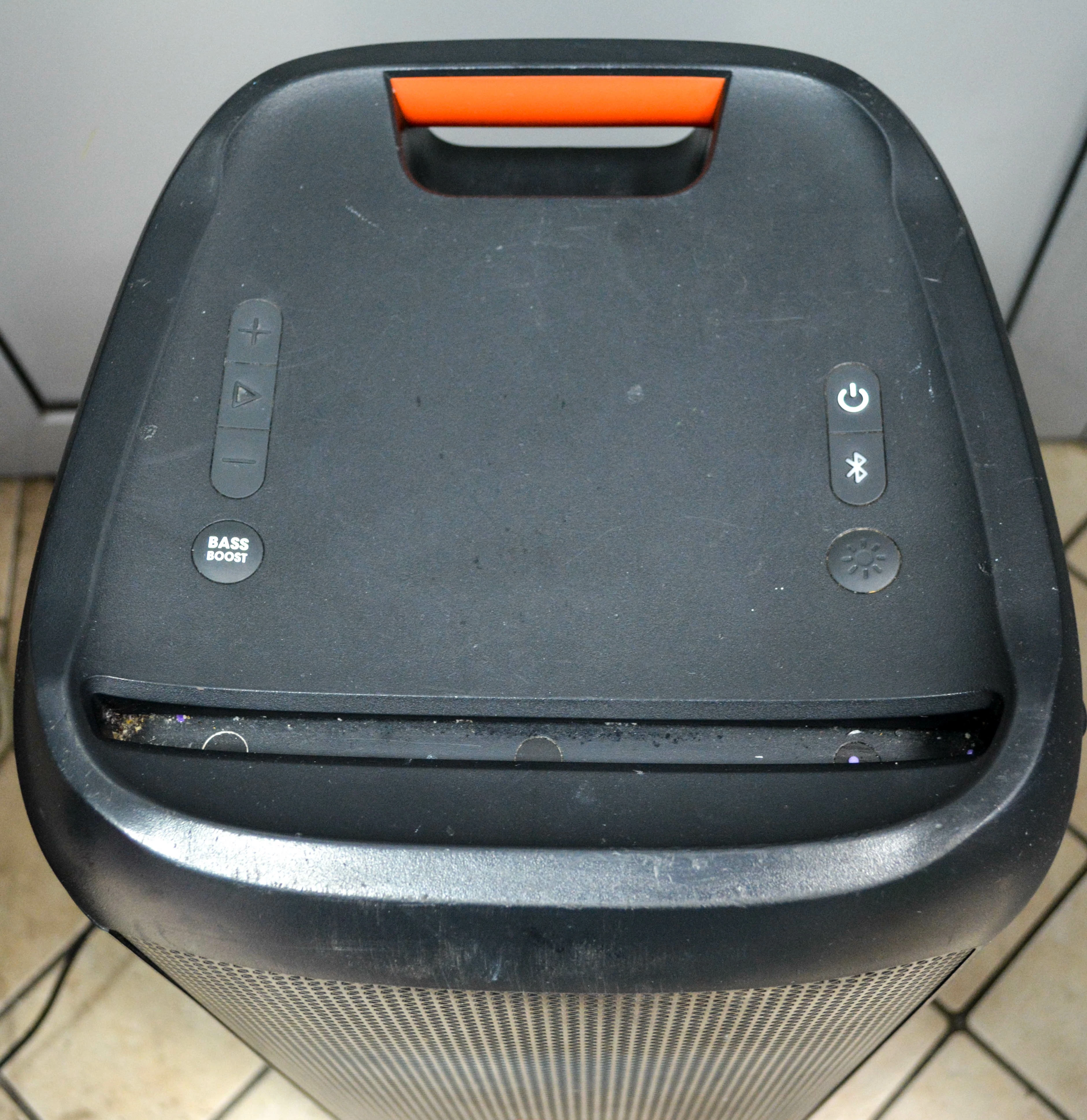 glosnik-imprezowy-jbl-partybox-200-audio-stan-uzywany