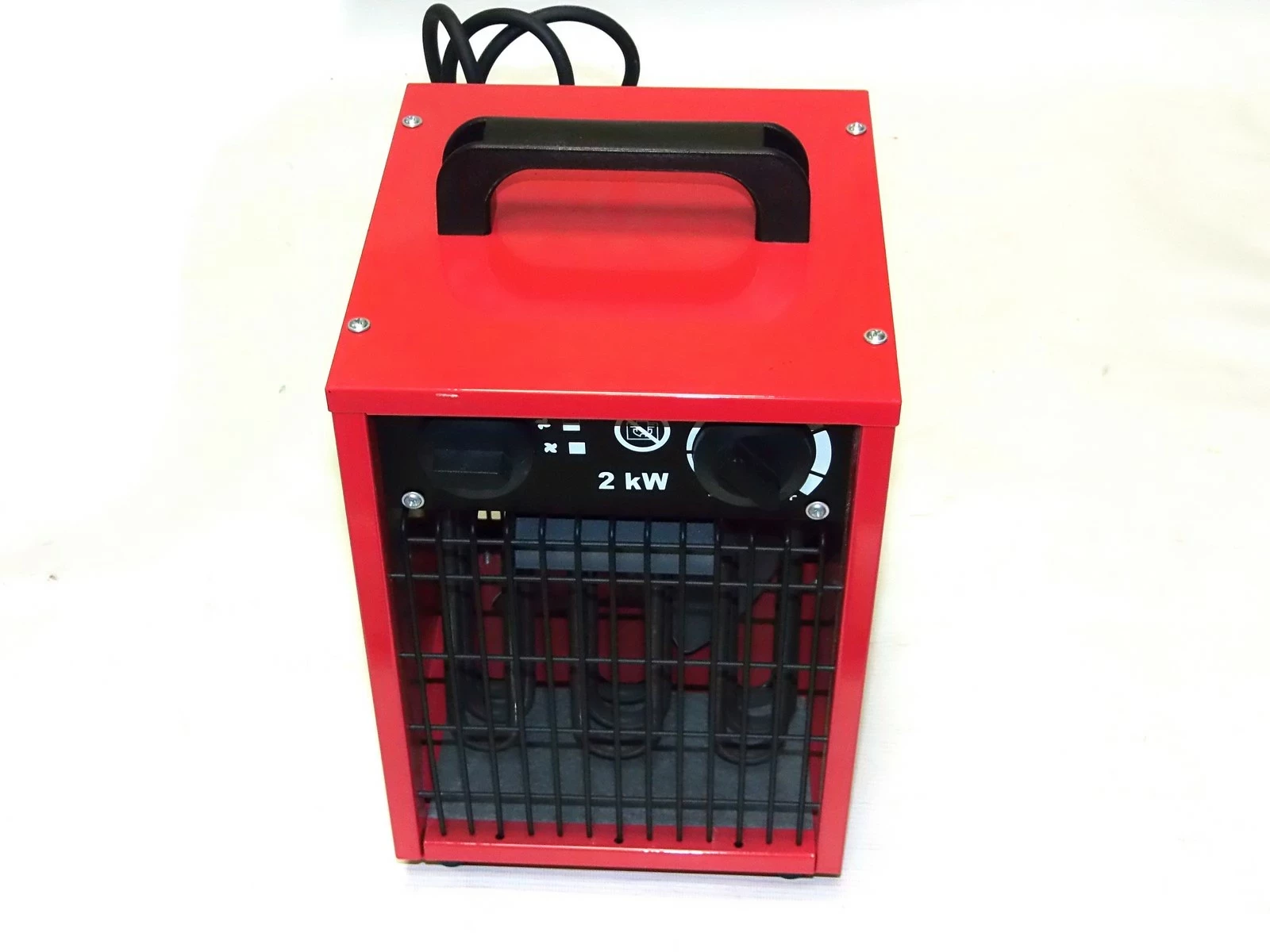 nagrzewnica-blyss-ifh-2000av-2kw-slowackiego-8-przemysl-tsc2-sj