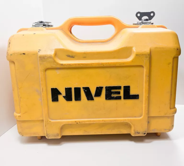 niwelator-laserowy-nivel-system-nl500-stan-uzywany