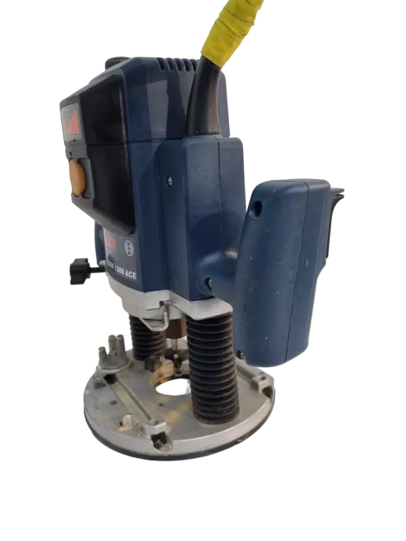 frezarka-gornowrzecionowa-bosch-gof-130-ean-gtin-4059952513669