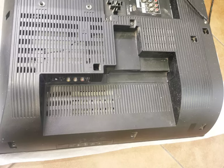 TELEWIZOR PANASONIC VIERA TX-32LE8PA 32''