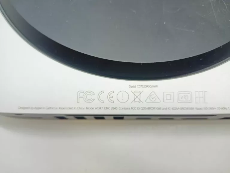 MAC MINI A1347 + KLAWIATURA + MYSZKA