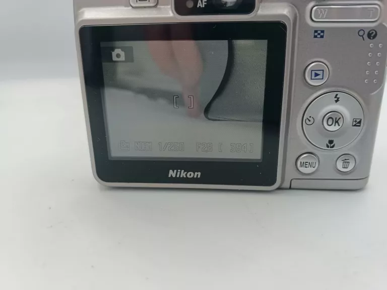 APARAT NIKON COOLPIX P50 8.1 MPX SOLO