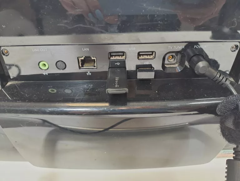 komputer-stacjonarny-z-monitorem-qoltec-packard-bell-windows-7-pojemnosc-dysku-250